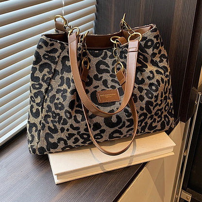 🎁2026 New Arrivals💥Large Capacity Tote Bag with Leopard Print