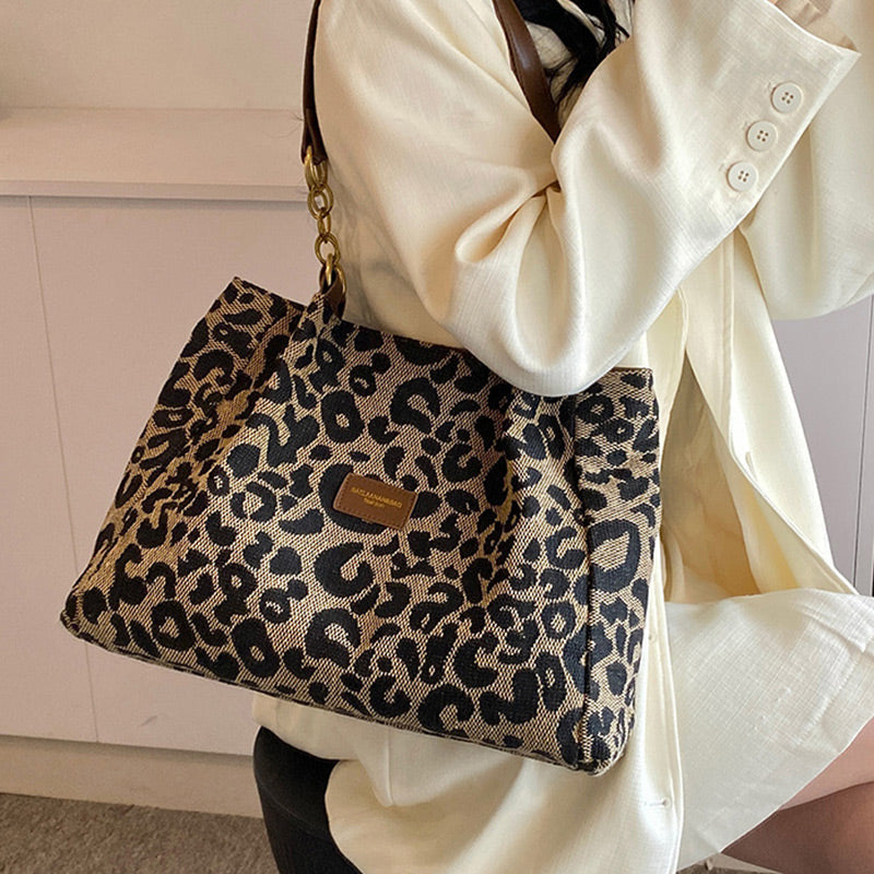 🎁2026 New Arrivals💥Large Capacity Tote Bag with Leopard Print
