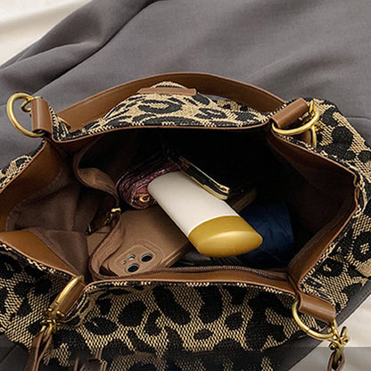 🎁2026 New Arrivals💥Large Capacity Tote Bag with Leopard Print